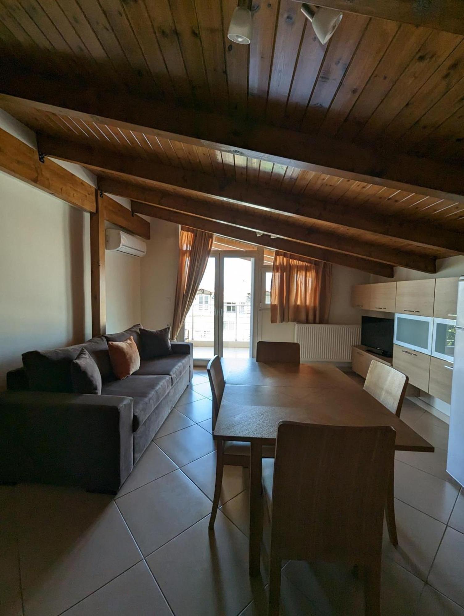 Samaras Apartments In Καμένα Βούρλα Εξωτερικό φωτογραφία